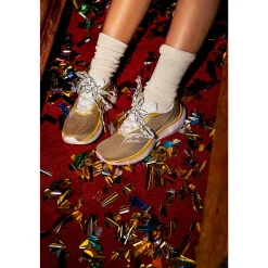 Saucony Kinvara 15 Holiday Hot