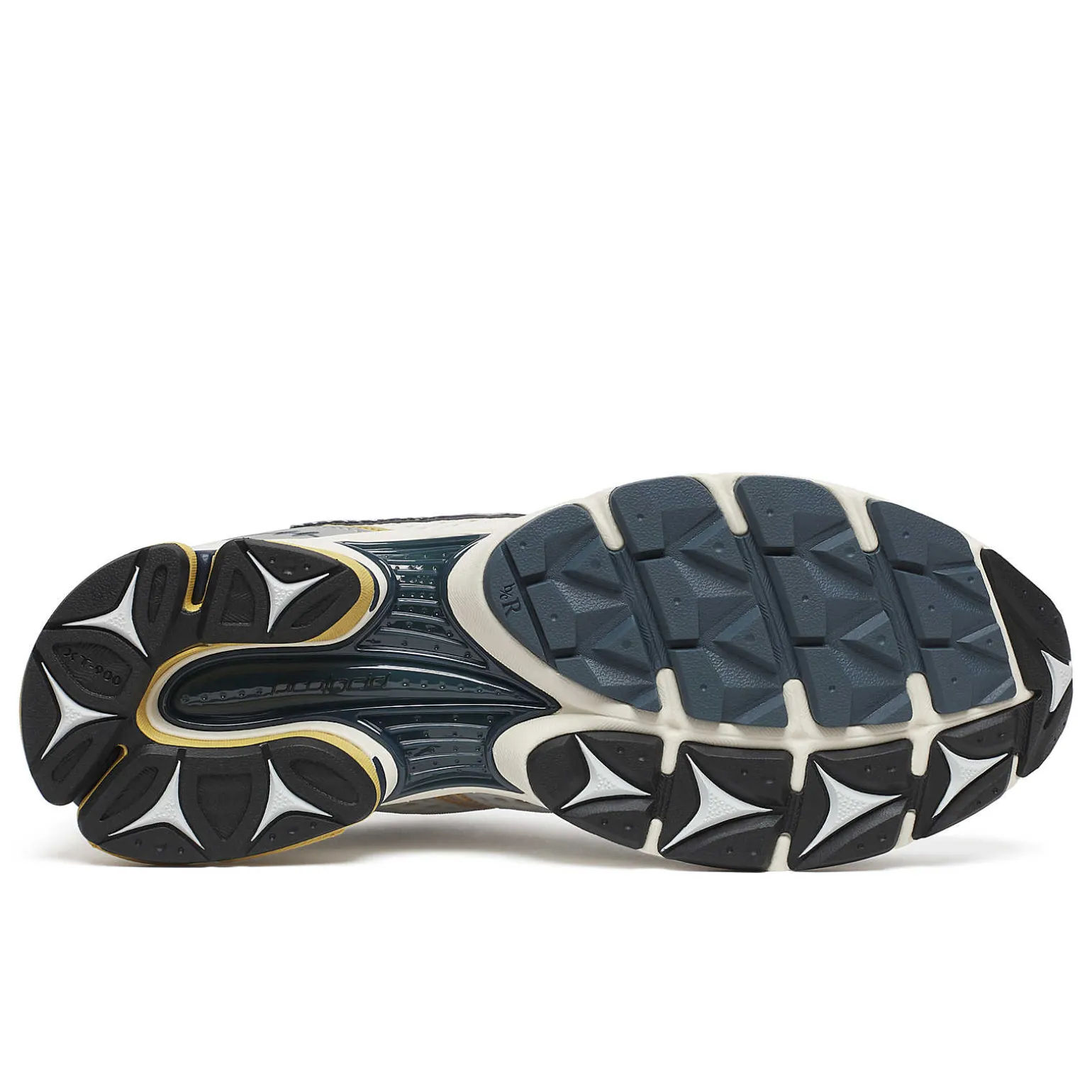 Saucony ProGrid Triumph 4 Fabricated Future Cheap